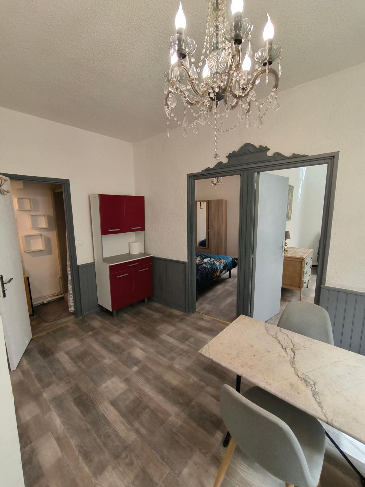 Appartement Chaleureux Dans Le Centre De Béziers Dış mekan fotoğraf