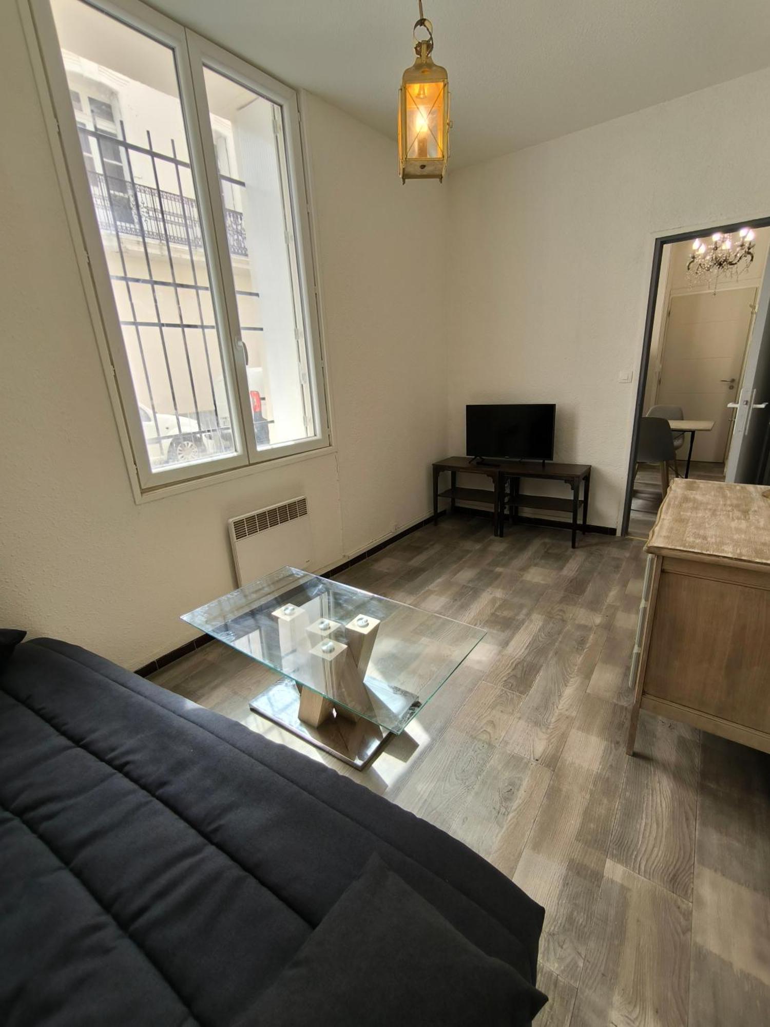 Appartement Chaleureux Dans Le Centre De Béziers Dış mekan fotoğraf
